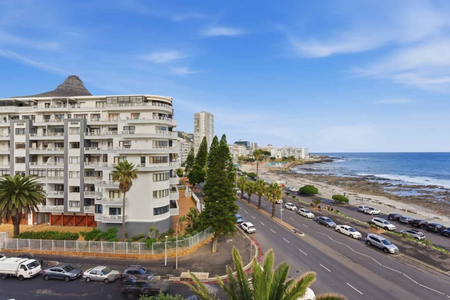 2 Bedroom Property for Sale in Sea Point Western Cape